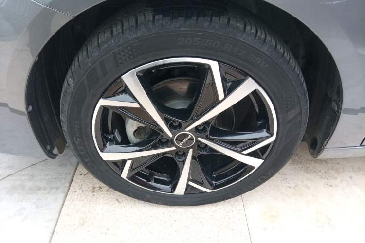 Used Roewe i5 2023 1.5L CVT Luxury Edition