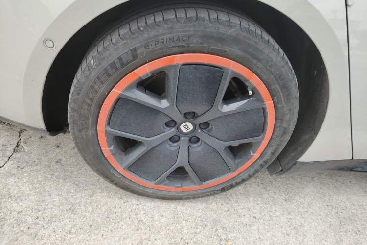 Used Xiaomi Auto SU7 2024 Rear-Drive Standard Founder Edition
