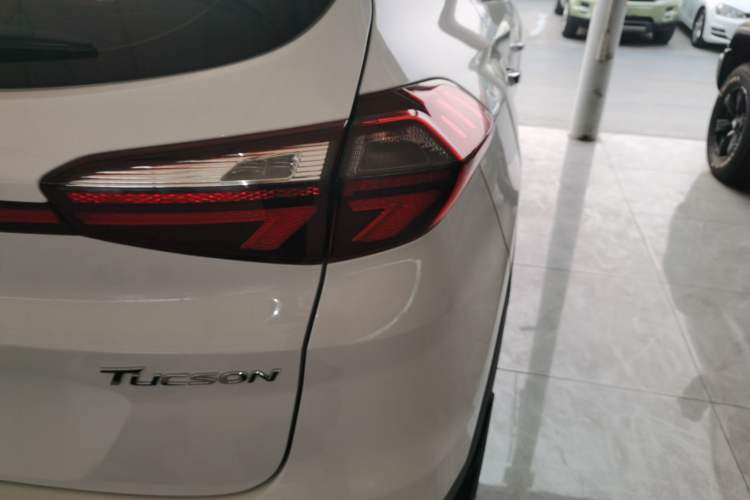 Used Hyundai Tucson 2019 280TGDi Dual-Clutch Two-Wheel Drive Smart Connect Version China VI