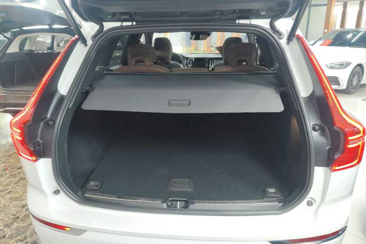 Used Volvo XC60 2021 T5 4x4 Smart Luxury Edition