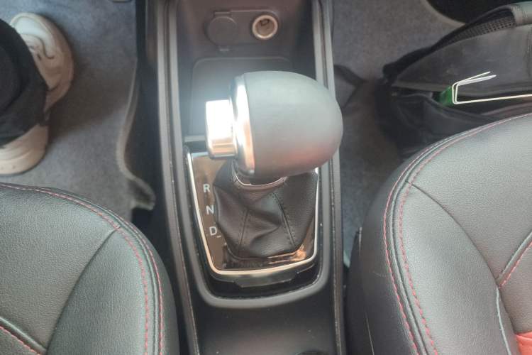 Used Haval H1 2016 Revised Version Blue Badge 1.5L AMT Comfort Edition
