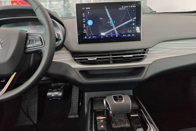 Used Hongqi E-QM5 2024 610 km PLUS