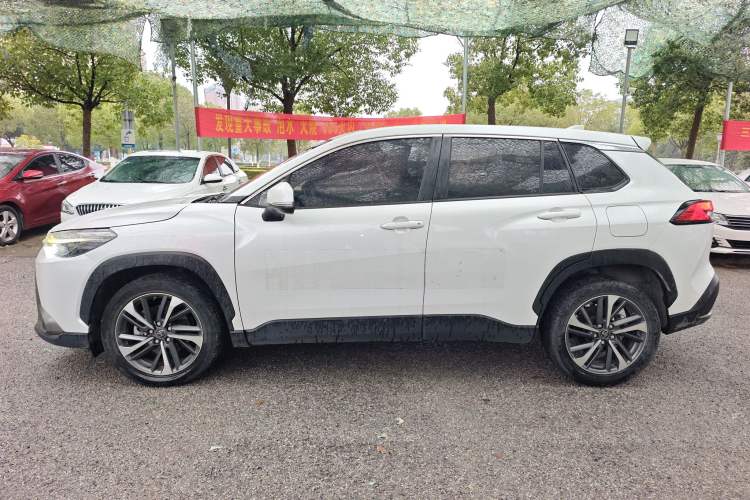 Used Toyota FRONTLANDER 2022 2.0L CVT Luxury PLUS Edition