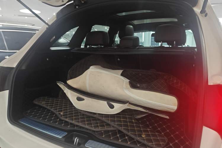 Used Mercedes-Benz GLC 2018 GLC 260 4MATIC Dynamic Edition
