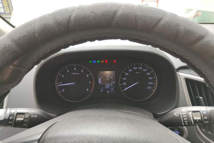 Used Hyundai ix25 2015 1.6L Automatic Two-Wheel Drive Smart GLS Trim
