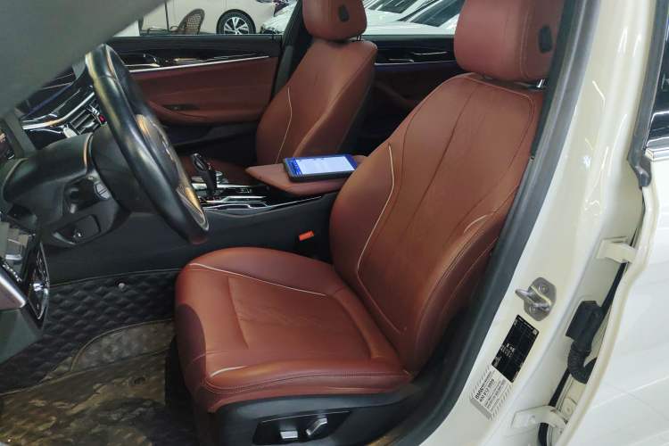 Used BMW 5 Series 2022 Restyled 525Li M Sport Package
