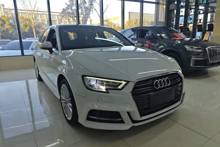 Used Audi A3 2018 30th Anniversary Edition Sportback 35 TFSI Fashion Model
