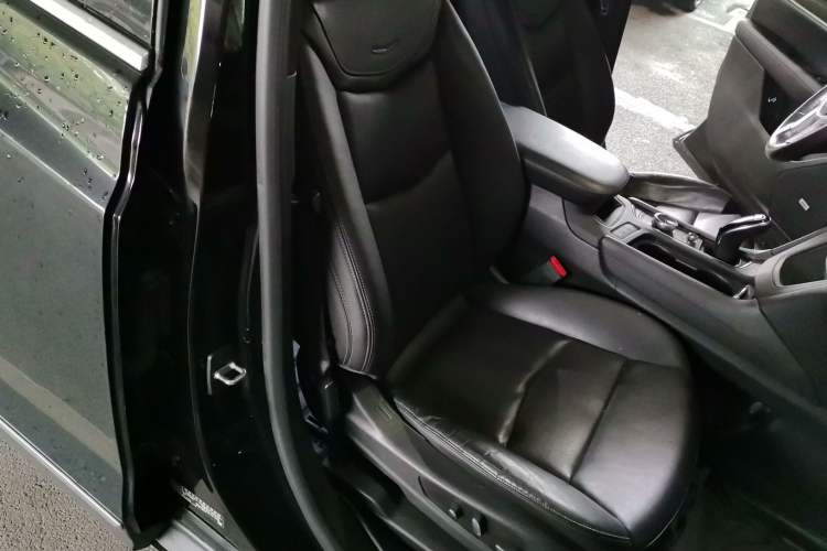 Used Cadillac XT5 2020 28T Luxury Version
