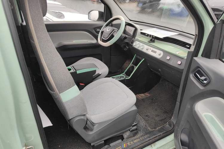 Used Wuling Hongguang MINIEV 2021 Macaron Premium Model – Lithium-NMC