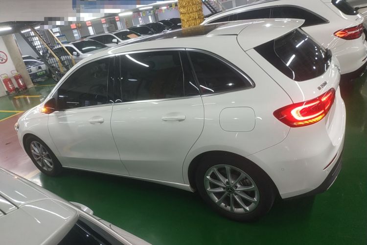 Used Mercedes-Benz B-Class 2022 Updated B 200 Fashion Edition
