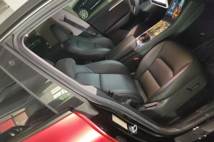 Used Tesla Model Y 2022 Rear-Wheel-Drive Version