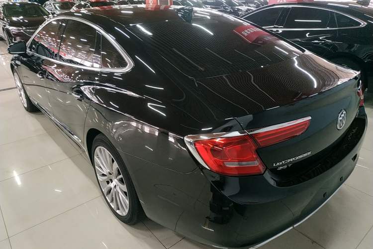 Used Buick LaCrosse 2018 28T Luxury Edition
