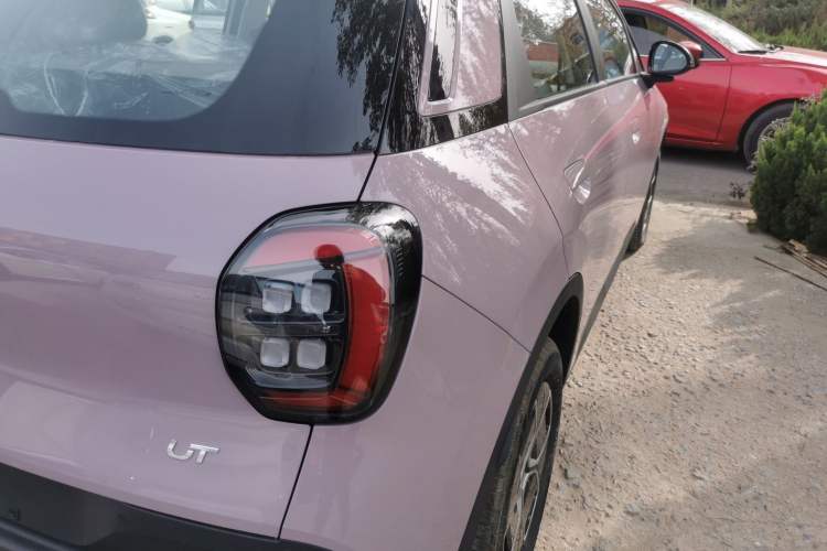 Used AION UT 2025 330 Starlight Edition
