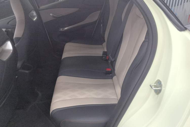 Used BYD Dolphin 2025 420km Free Edition
