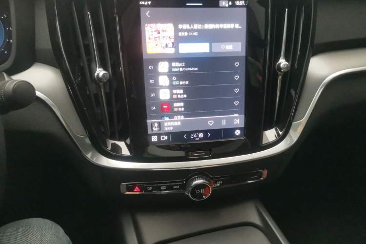 Used Volvo S60 2025 B4 Zhiyi Luxury Edition
