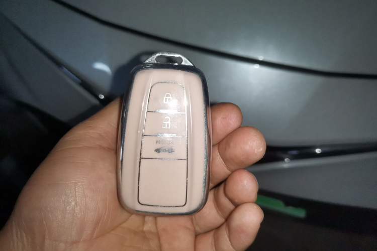 Used Toyota Camry 2021 2.0G Luxury Edition
