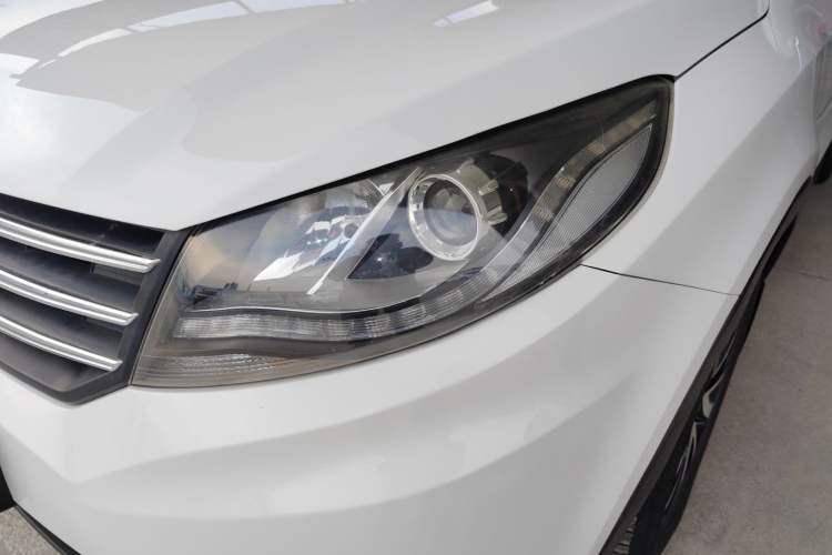 Used Dongfeng Fengon 580 2017 Revised Version 1.5T CVT Luxury Edition
