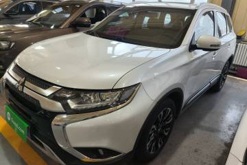 Used Mitsubishi Outlander 2019 2.0L Two-Wheel Drive Comfort Edition 5 Seats China V Standard