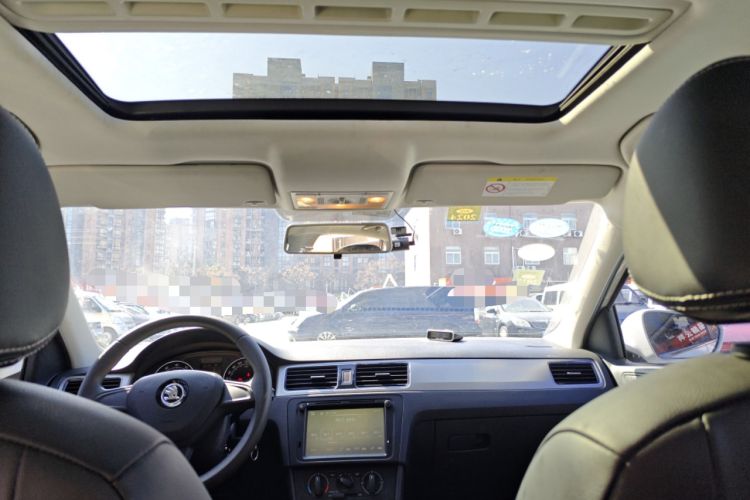 Used Skoda Rapid Spaceback 2016 Revised 1.6L Automatic Chuanxing Version
