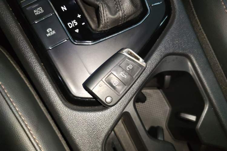 Used Volkswagen Tharu 2020 280TSI Two-Wheel Drive Luxury Plus Version China VI Standard