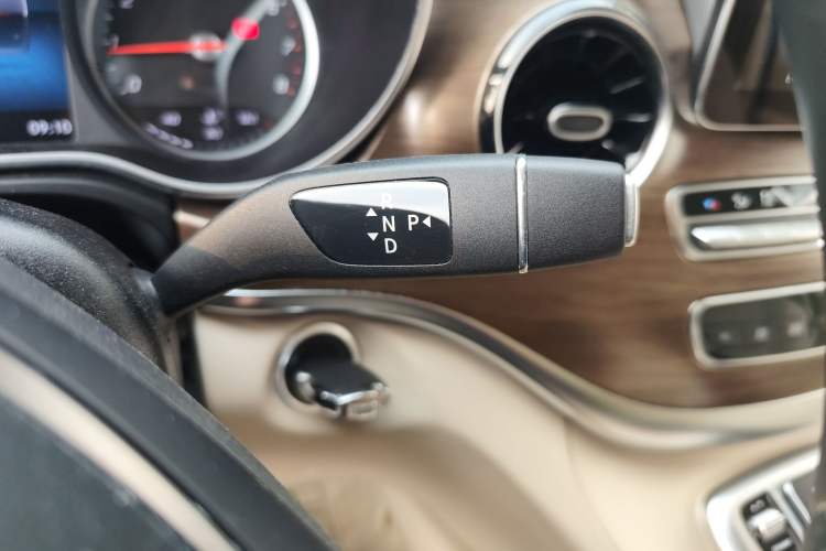 Used Mercedes-Benz V-Class 2020 V 260 L Long-wheelbase Luxury Edition
