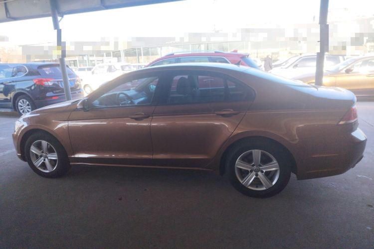 Used Volkswagen Lamando 2015 230TSI DSG Fashion Edition
