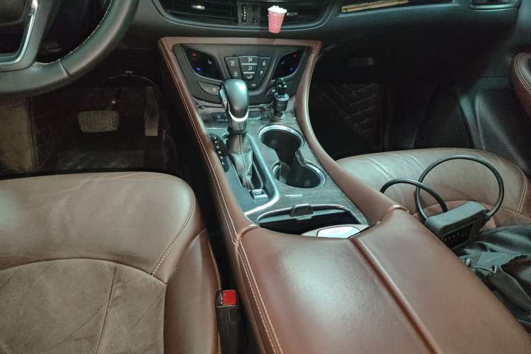 Used Buick Envision 2016 20T Two-Wheel-Drive Elite Model
