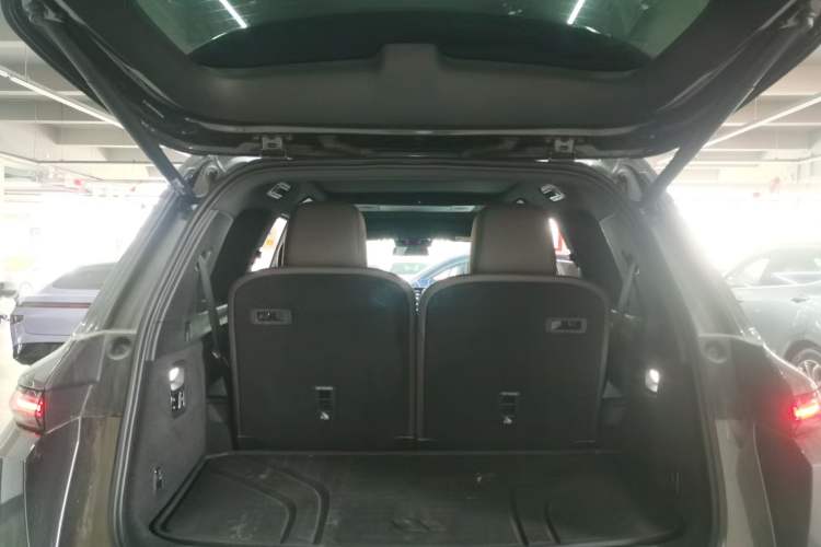 Used Li Auto L9 2022 Max model
