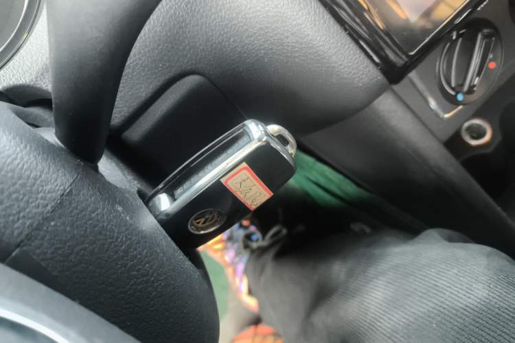 Used Volkswagen Polo 2016 1.6L Automatic Comfort Model
