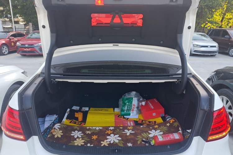 Used Mercedes-Benz E-Class 2015 E 260 L