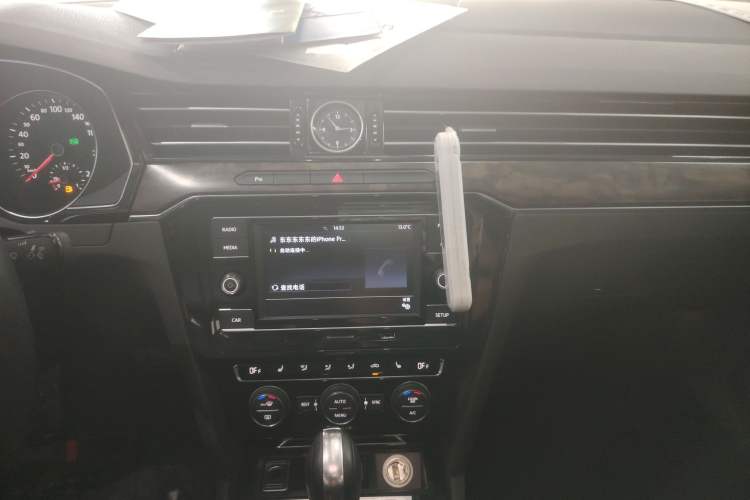 Used Volkswagen Magotan 2017 330TSI DSG Luxury Model
