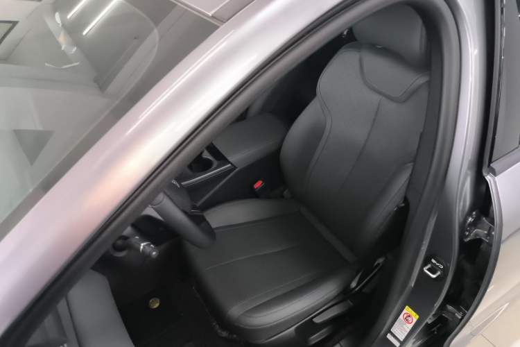 Used BYD Qin PLUS 2025 DM-i Smart Drive 55KM Leading Model
