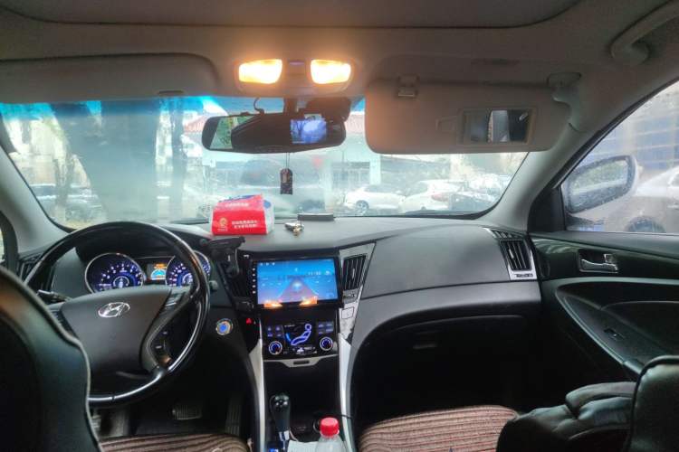 Used Hyundai Sonata 2014 2.4L Automatic Luxury Version China IV Standard