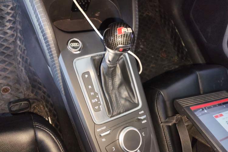 Used Audi Q2L 2018 35 TFSI Launch Exclusive Edition China V