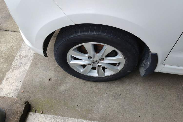 Used Dongfeng Fengon 330 2019 1.5L Manual Practical II China VI