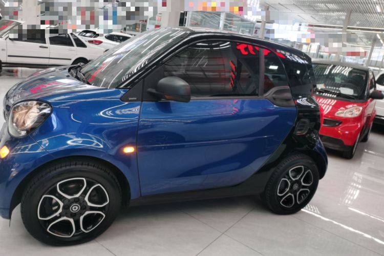 Used  fortwo 2019 0.9T 66kW Hardtop Wind Power Edition China VI
