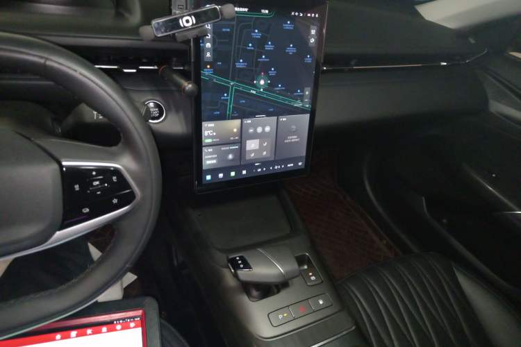 Used  A05 2024 Truly Delicious Version 70" Beyond-Grade Edition
