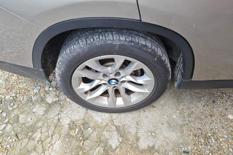 Used BMW X1 2014 sDrive18i Leading Model
