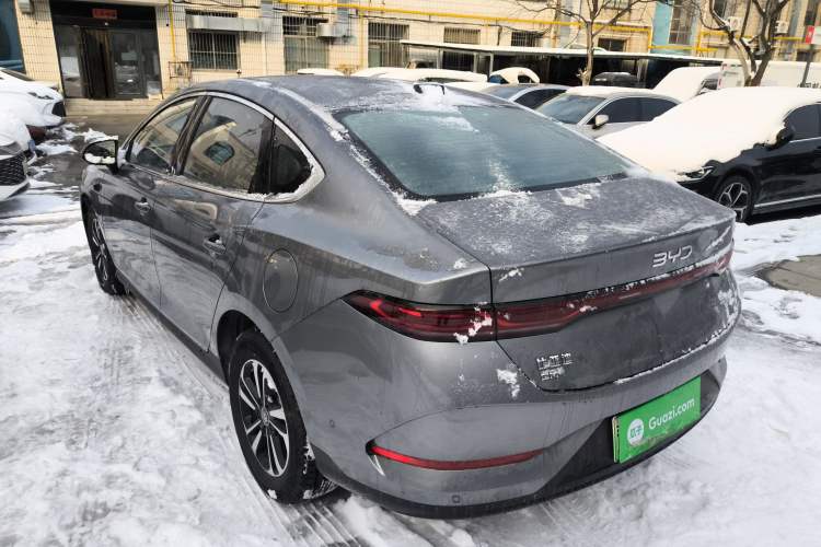 Used BYD Qin PLUS 2025 DM-i Smart Drive 120KM Superior Model