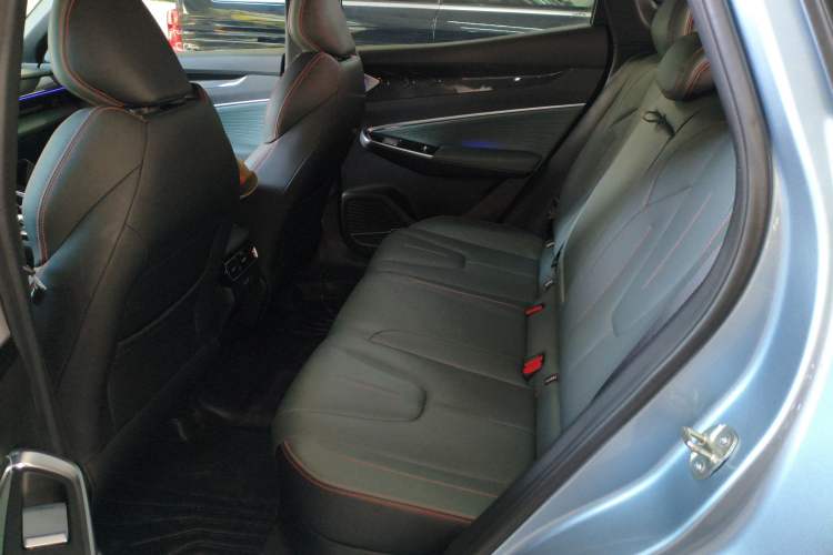 Used Geely Auto Emgrand X7 Sport 2024 1.5TD Prestige Edition
