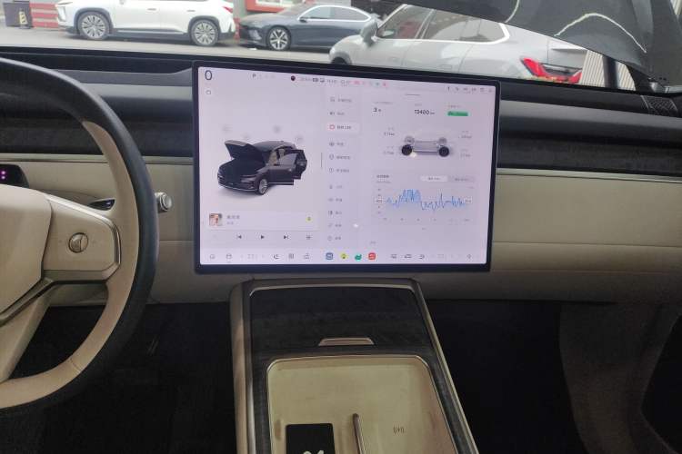 Used ONVO Luxeed L90 2025 Model—Max Six-Seater Version