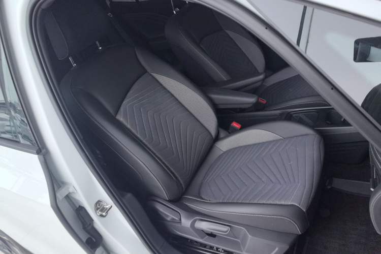 Used Volkswagen ID.3 2025 Smart Version Pure & Intelligent Enjoyment Edition