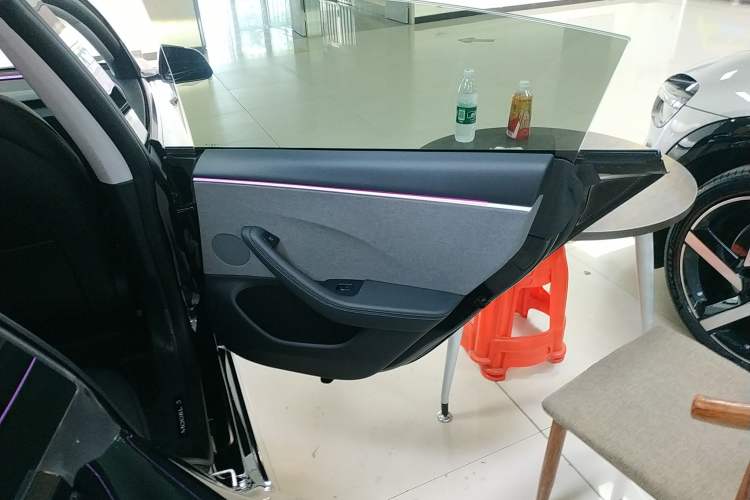 Used Tesla Model 3 2023 Rear-Wheel-Drive Version
