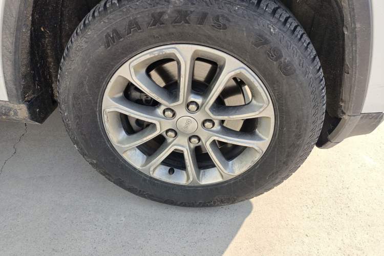 Used  Grand Cherokee 2015 3.0TD Diesel Comfort Navigation Edition
