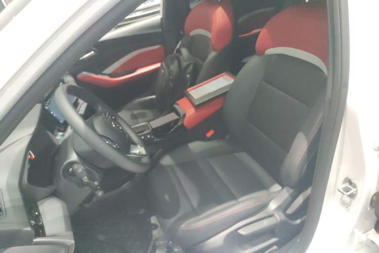 Used MG 5 2022 180 DVVT CVT Youth Luxury Edition
