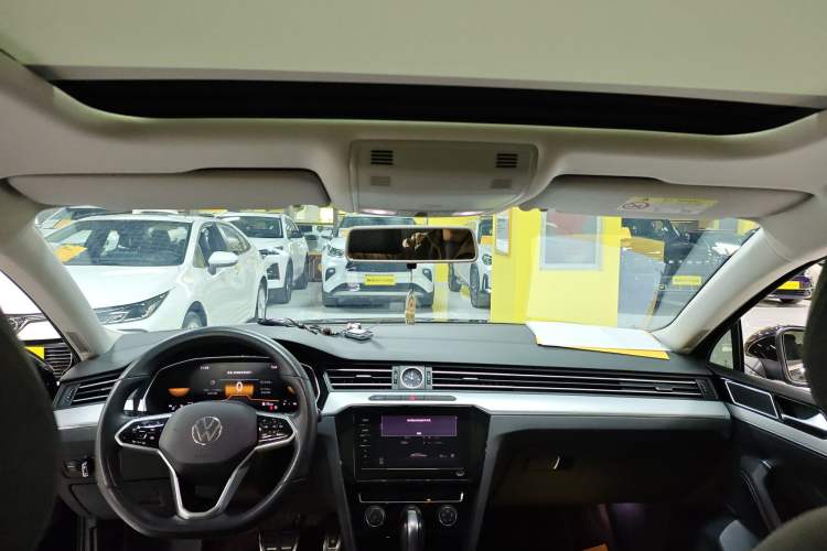 Used Volkswagen Magotan 2023 2 Million Units Limited-Edition 280TSI DSG Comfort Version
