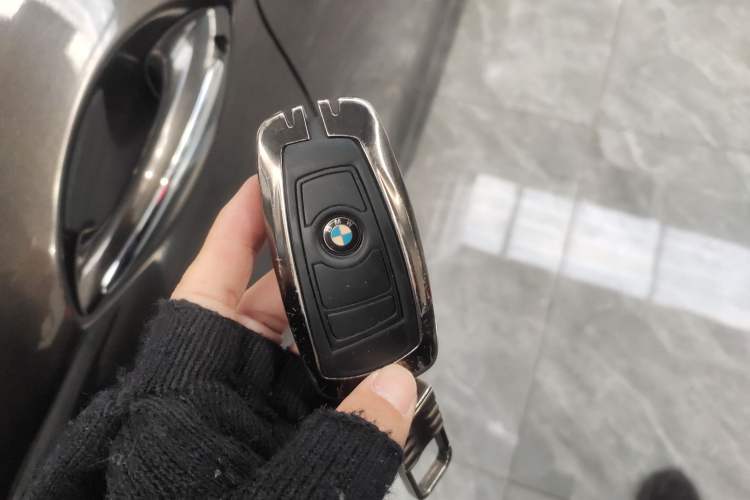 Used BMW 5 Series 2014 525Li Luxury Design Package