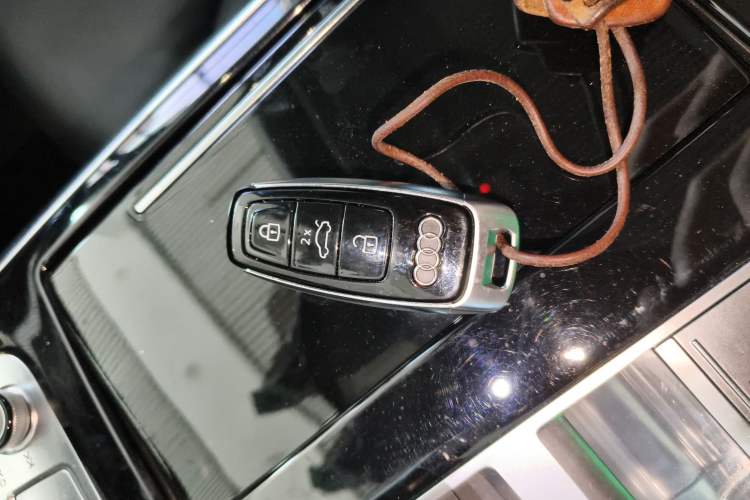 Used Audi Q7 2020 55 TFSI quattro S line sports model