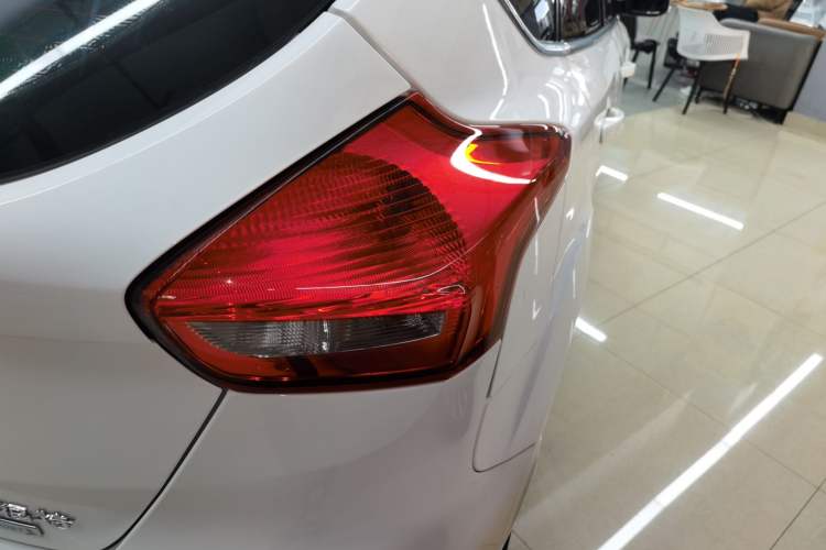 Used Ford Focus 2017 Hatchback EcoBoost 180 Automatic Elite Model