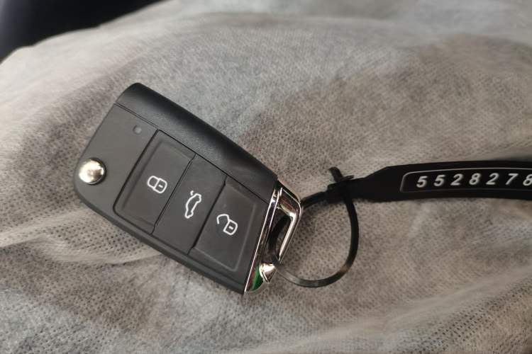 Used Volkswagen T-ROC 
